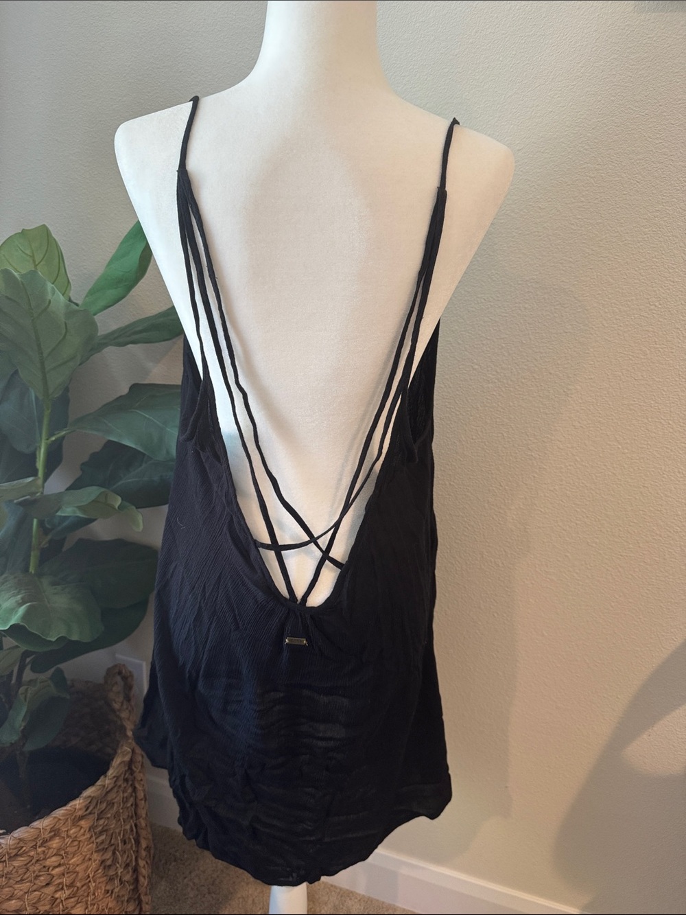 Roxy Black Strappy Swim Coverup Tank - Picture 7 of 8